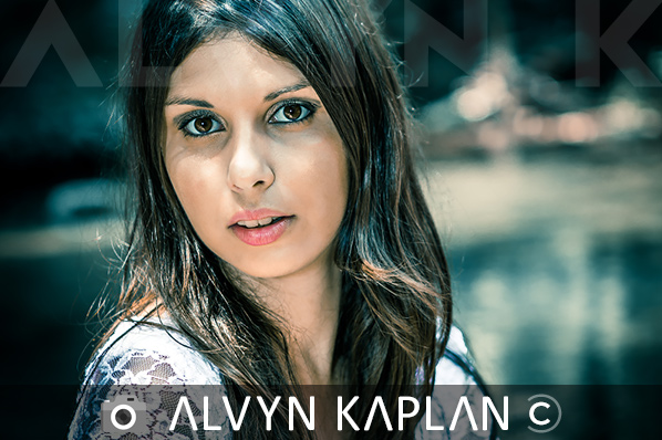 Séance photo portrait femme Sandy Pace glamour sensuelle modèle photographe Alvyn Kaplan